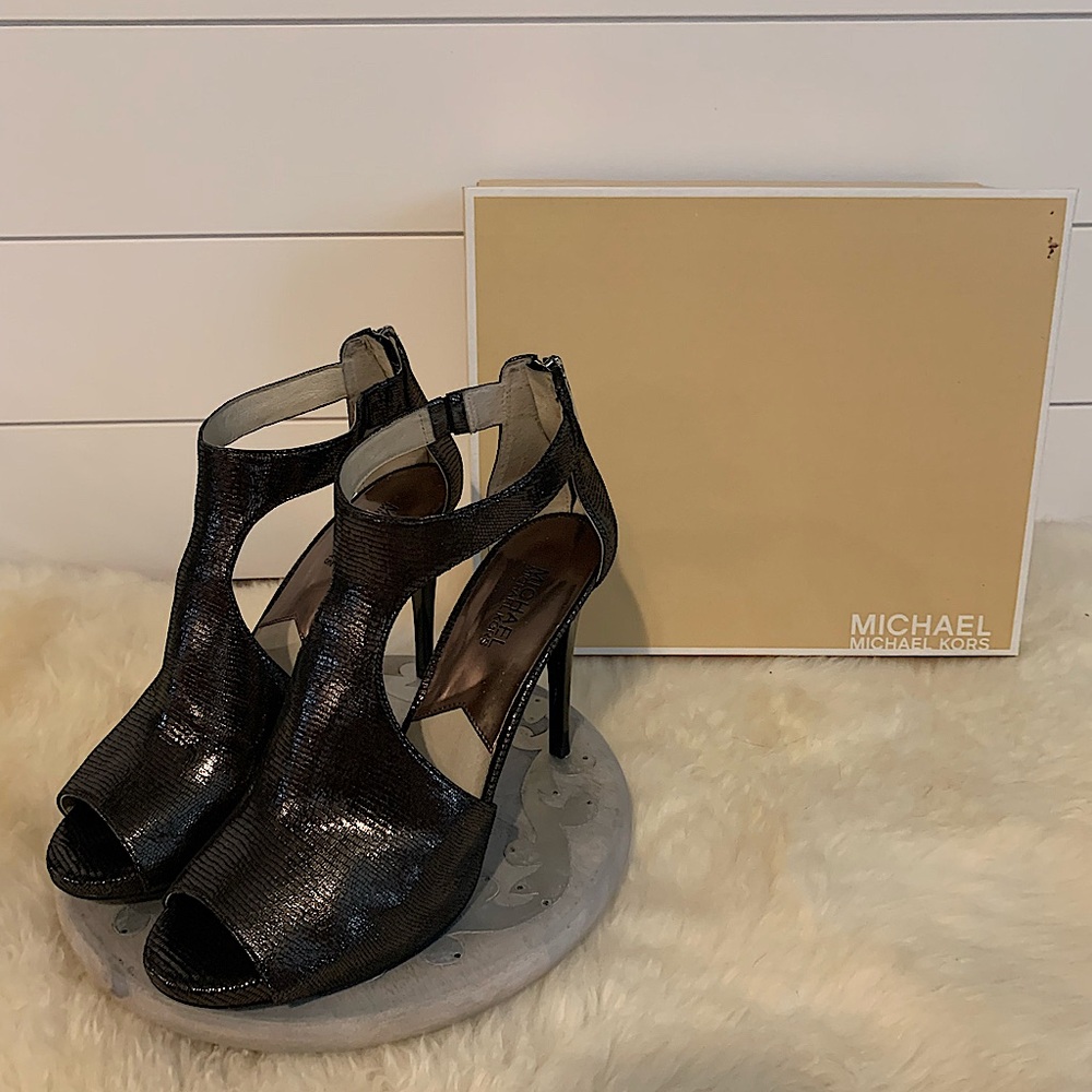 Michael Kors Metallic leather heels size 9M